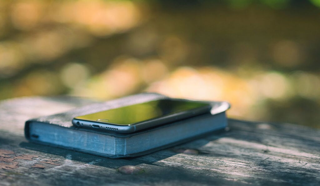 čtečky knih do mobilu a tabletu pro android nebo ios (apple)